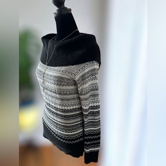 WHBM Winter Holiday Cowl Neck  Off Shoulder Fair Isle Wool Blend Sweater Size S - Picture 6 of 16